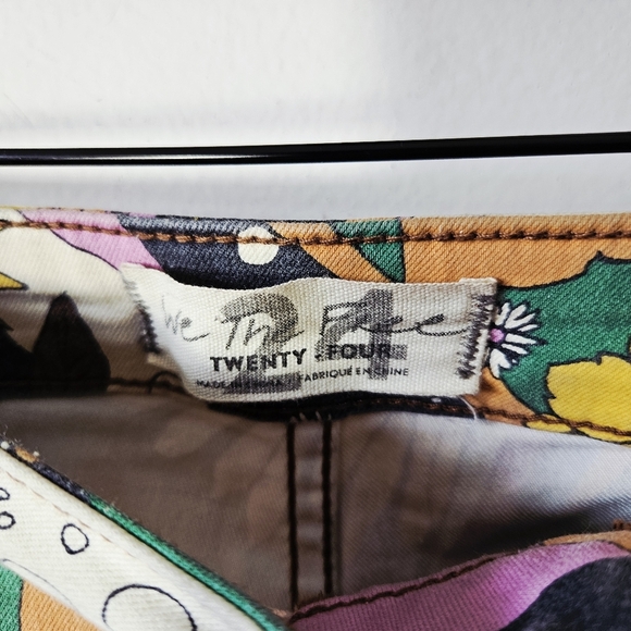 Free People Just Float On Printed Flared Jeans Size 24 Floral Sold Out Print - Picture 7 of 9